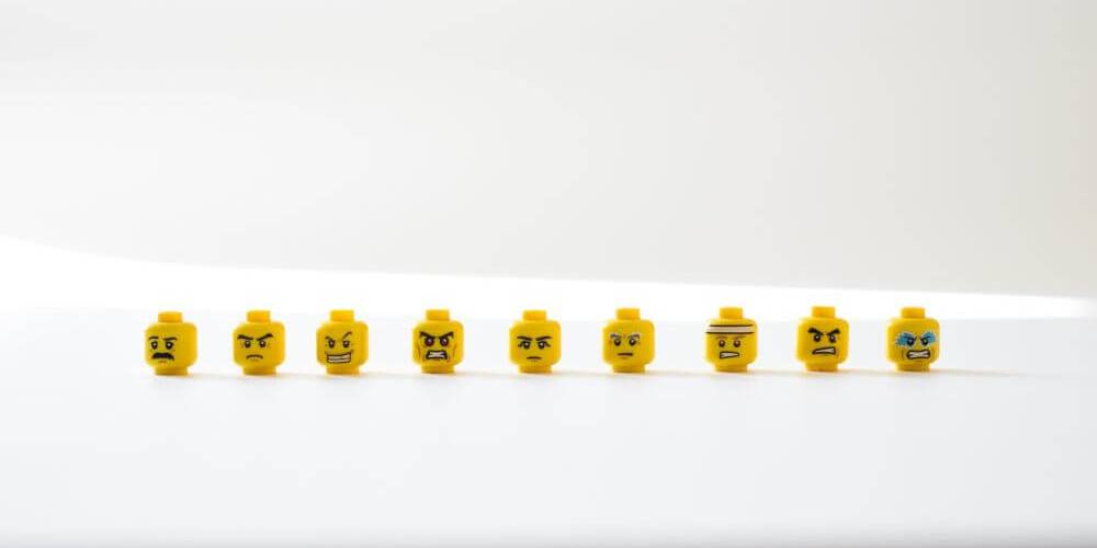 Si ton copain te fait subir ça, largue-le